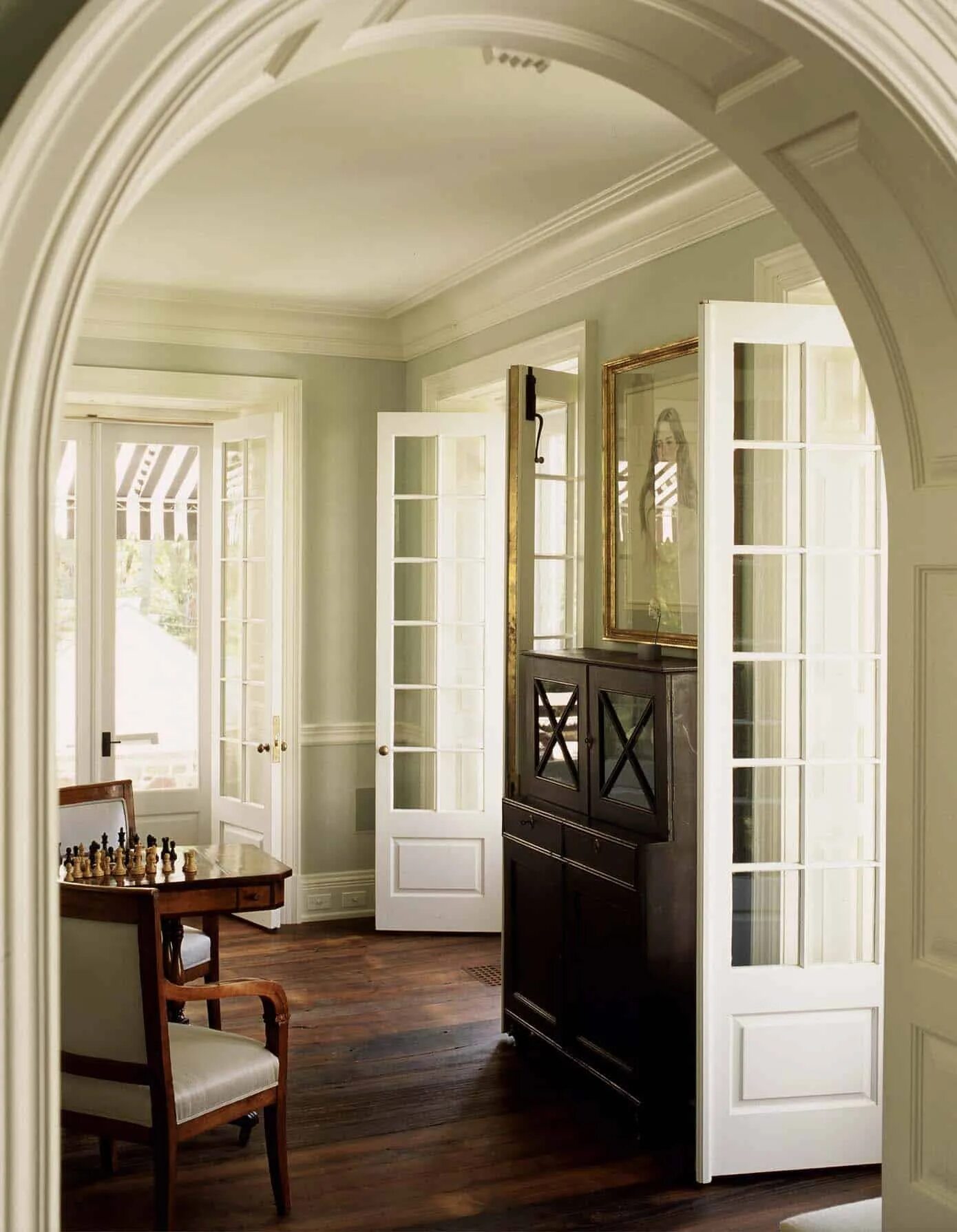 001. Широкий дверной проем. Дизайнерские арки. Необычные арки. Помещения с проемом.