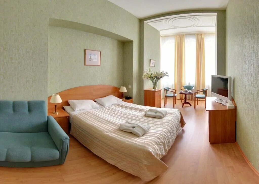 комната в питере. комната в центре питера. отель санкт петербург в питере комнаты. невский 105 отель 2022. комната в петербурге.