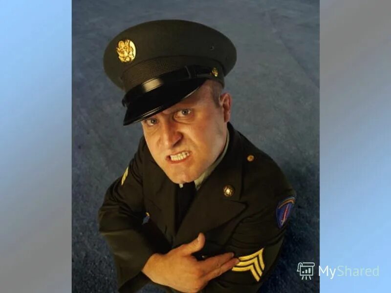 дверь в тюрьме. надзиратель. охрана тюрьмы сша. рьбмы лос анджелеса. красивые девушки в тюрьме.