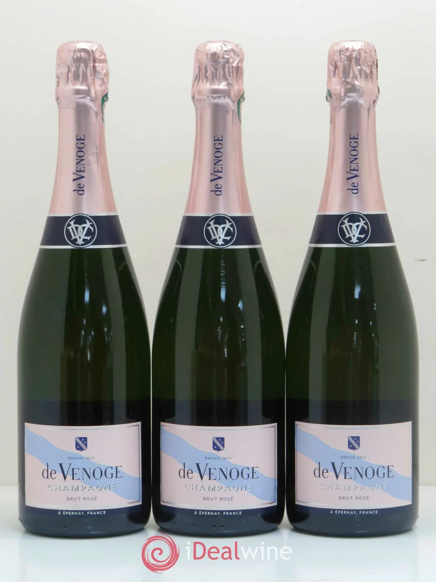 Вино игристое de Venoge cordon bleu Brut. Вино Champagne de Venoge Brut. Шампанское Bleuter'd Diamond. Шампанское de Venoge отзывы. Champagne brut цена