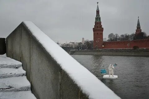 Белая стена в москве