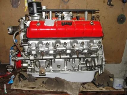Змз v8