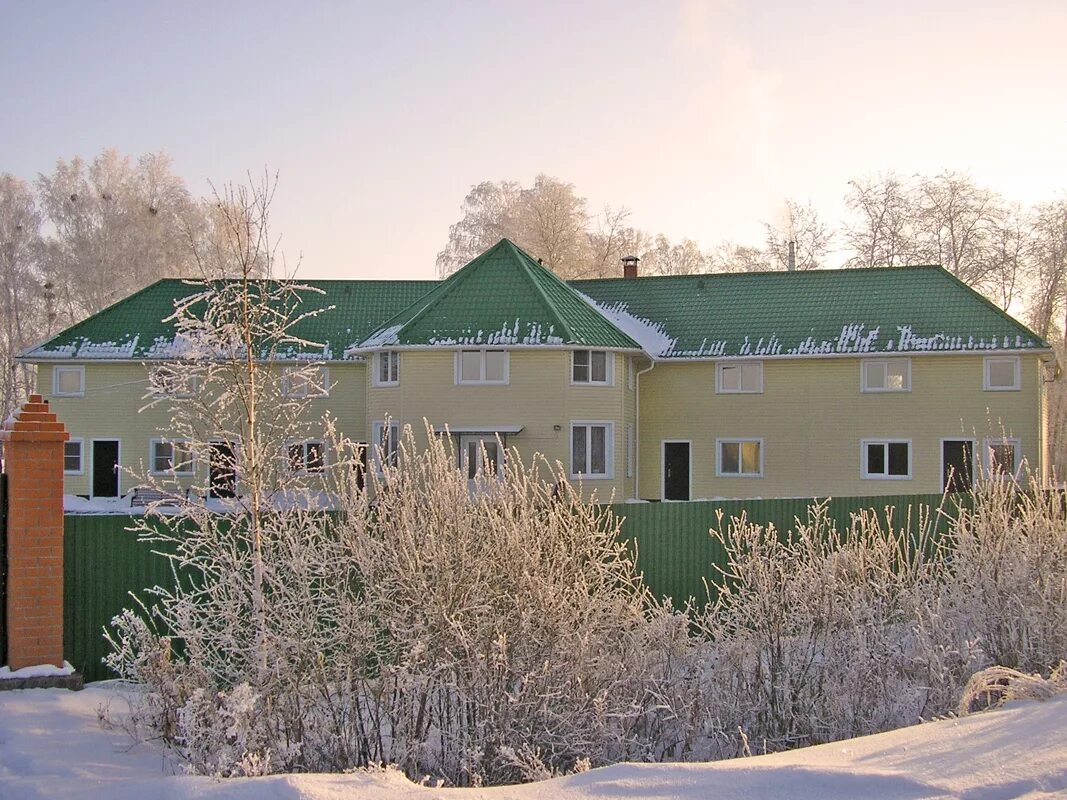 Охотничья база белое курганская область. Турбазы курган. Красный курган база отдыха павлово. Красный курган павловский район. Офис красного кургана павлово.