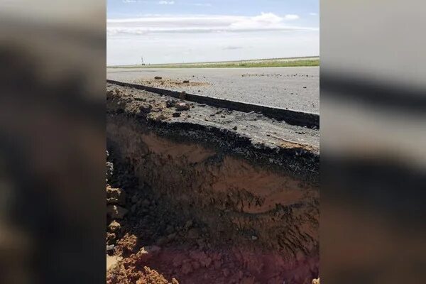 Орск56 ру. Аэропорт едищоао полоса. Орск Взлетная полоса. Аэропорт Платов фото издали.