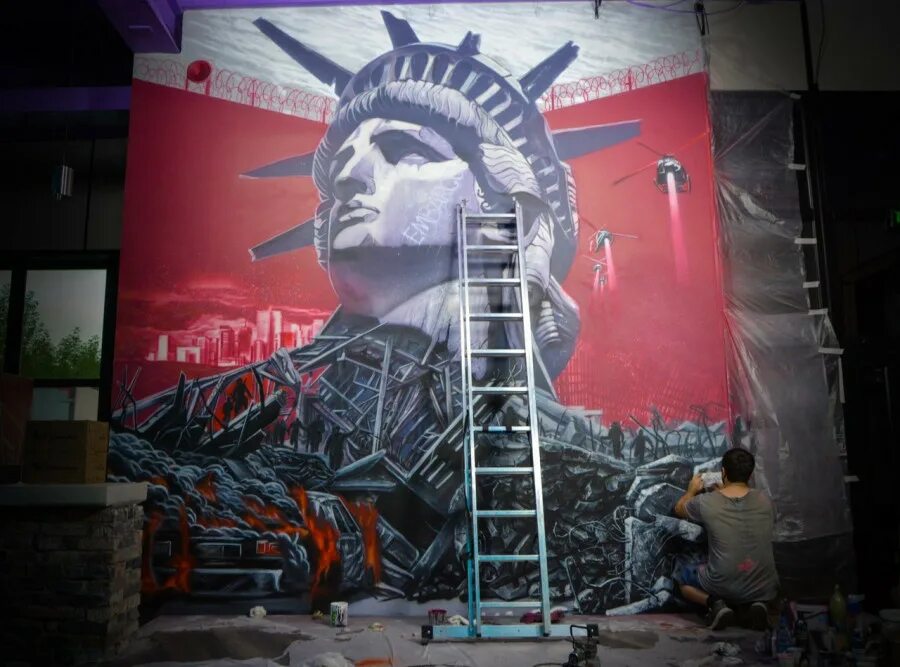 Граффити на гараже. Расписанное здание. Граффити в барнауле агу. Стрит арт барнаул. Юрина 182 барнаул.