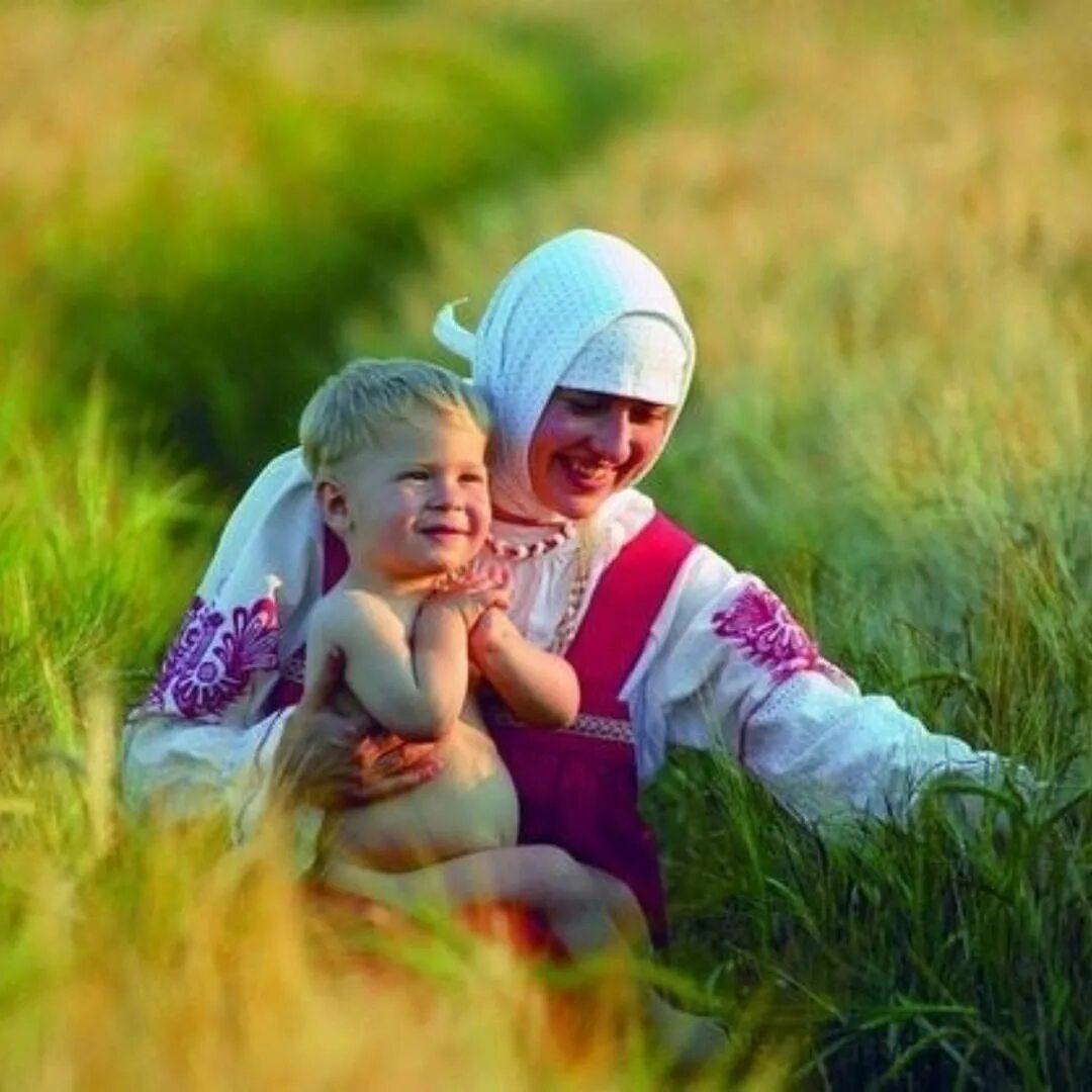 Слова славянского происхождения. Губы на старорусском языке. Слово о матери. Примеры родства славянских языков. Андрей алексеевич шишкин.