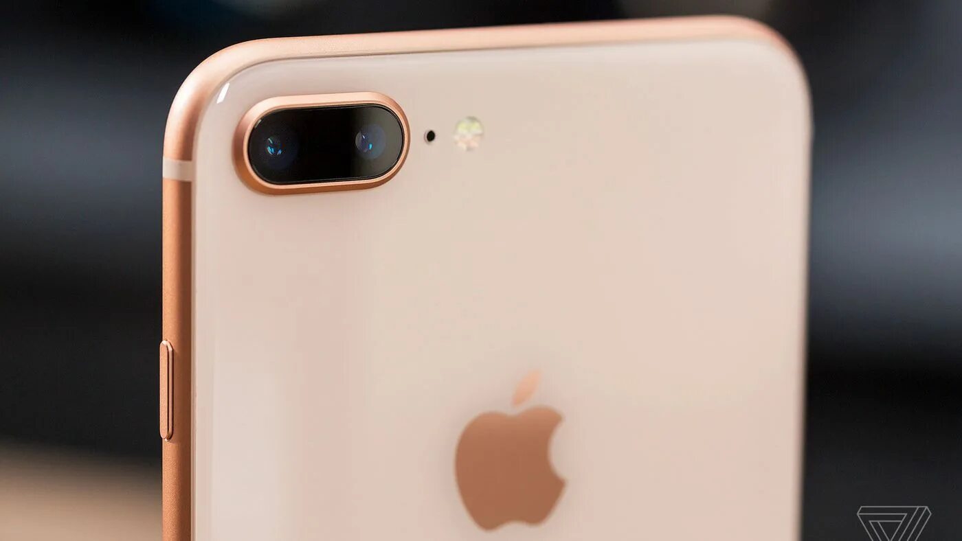 Iphone 8 plus gold. Iphone 8 plus. айфон 8 плюс цвета золотой. iphone 8 бежевый. айфон 8+ красивый.