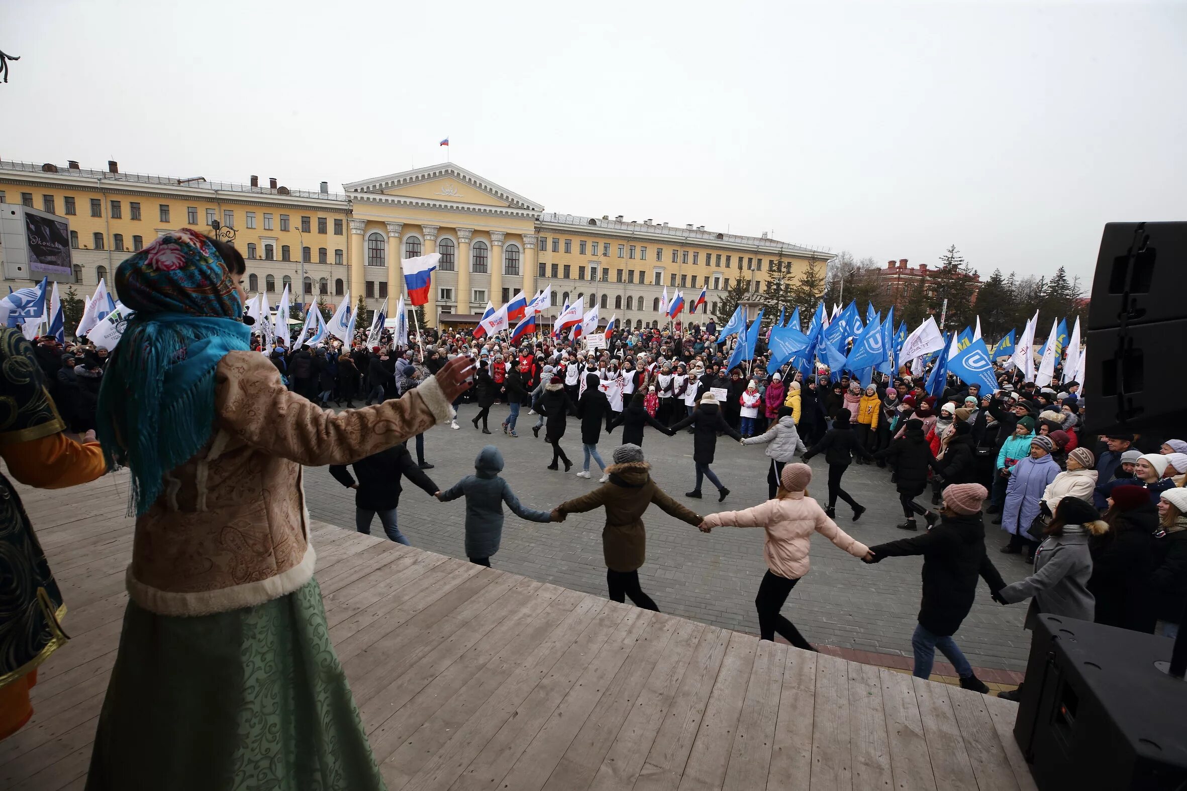 Единство народа подольск. Празднование дня народного единства. Празднование на площади народного. 4 Ноября 2005. Гуляния в честь дня народного единства.