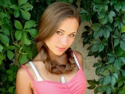 Знакомство девушки воронежа с телефонами