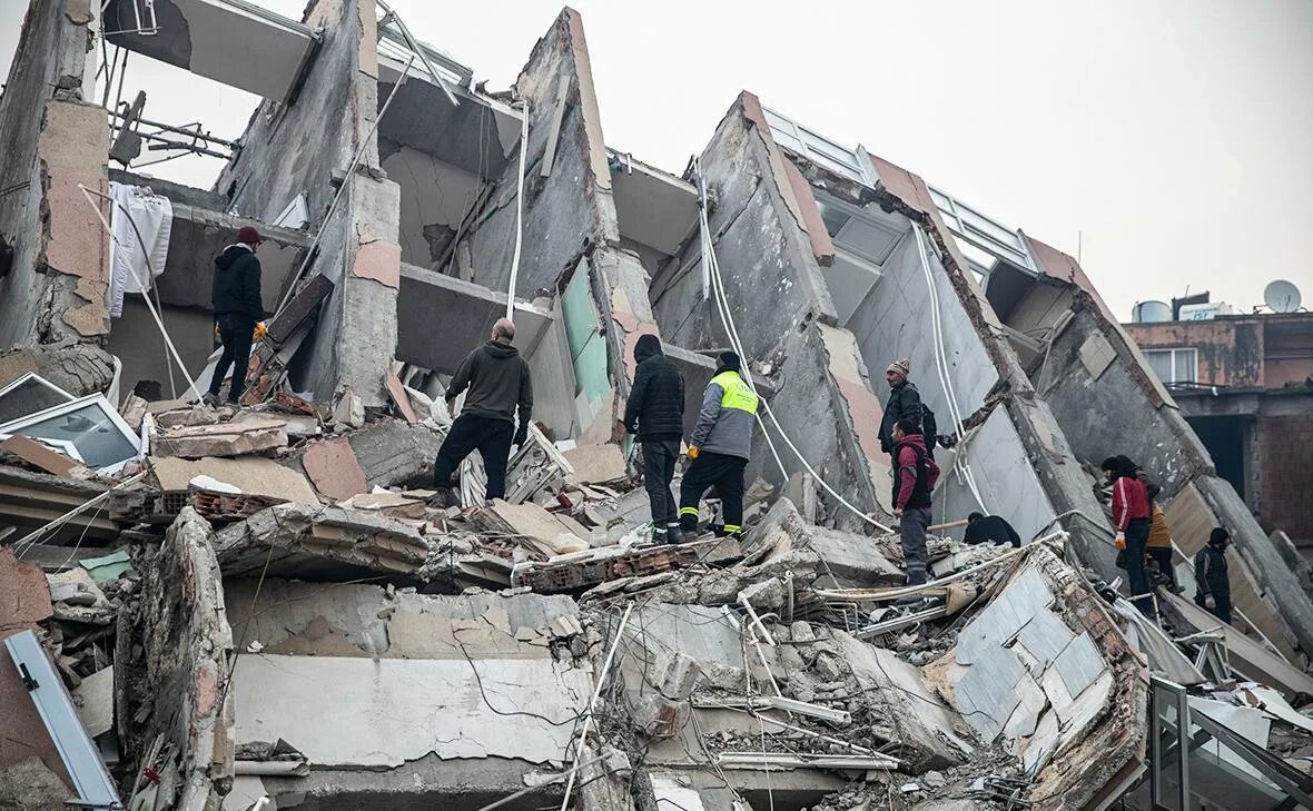 Землетрясение в 2024 году в апреле. Обрушение зданий. Здания после землетрясения. Землетрясение картинки. Землетрясения в России.