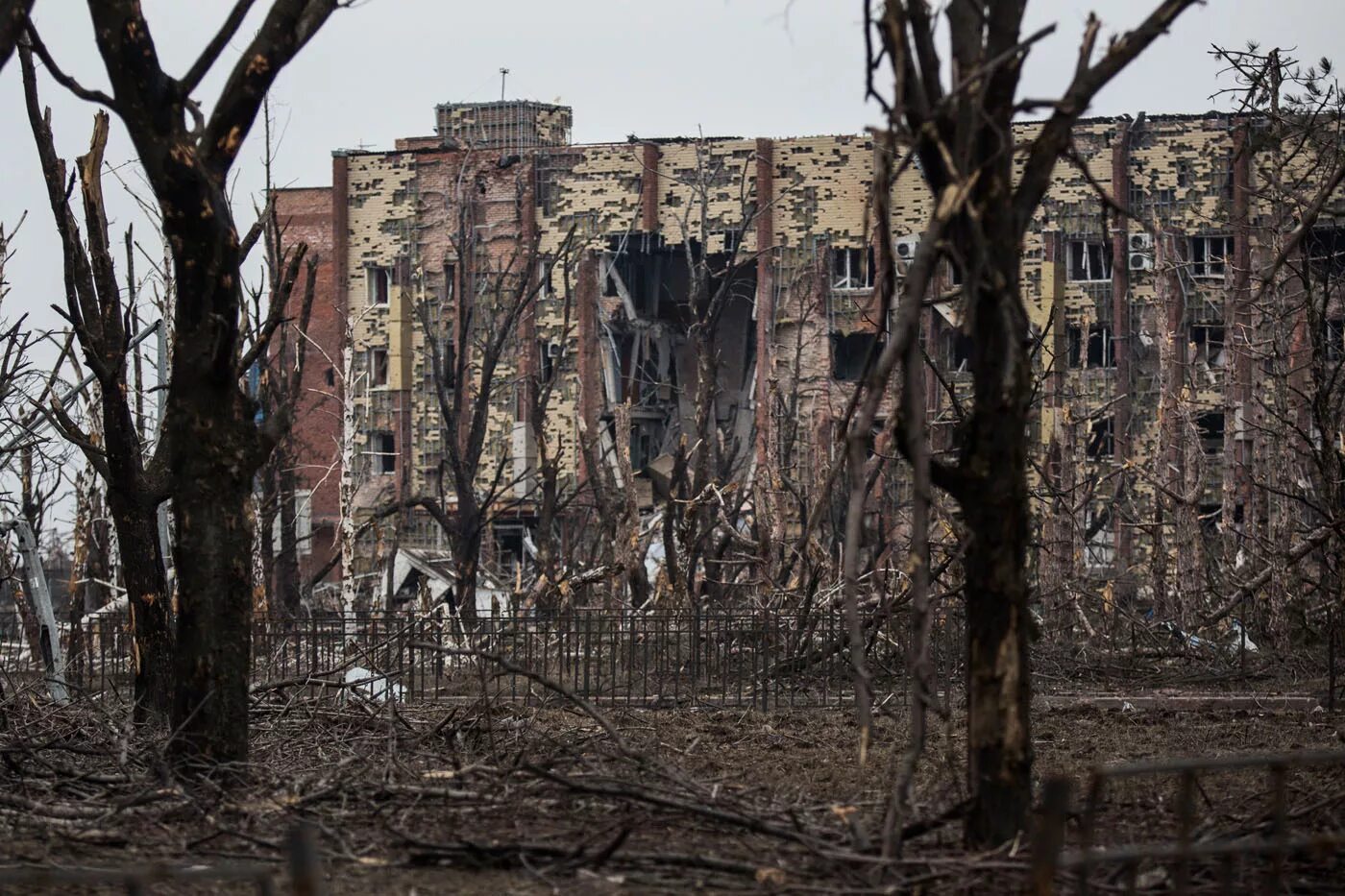 Разрушенный донецк. Разрушения на Украине. Разрушенные украинские города. Донецк 2015.