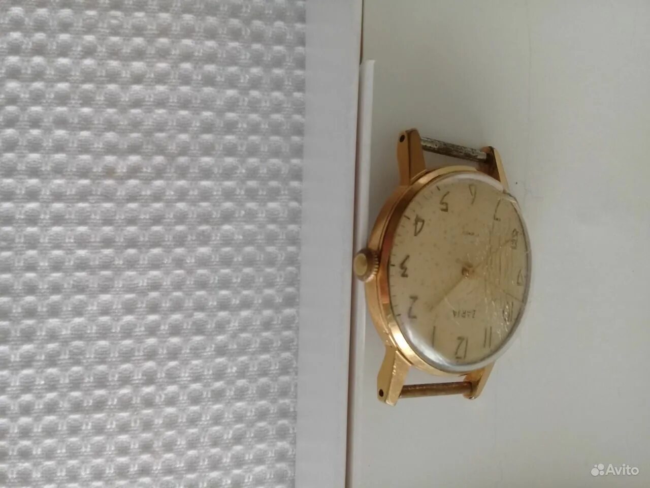 Часы заря 17. Заря 17 камней ссср. Часы заря 17 камней женские золотые. Часы заря 17 камней женские золотые. Часы наручные заря 17 камней.