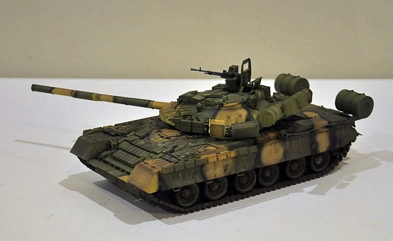 T-80 MBT. Т-80бв Трумпетер. Т-80уд 1/35 Trumpeter. Т-80б Trumpeter 1/72. Русские танки купить