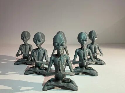 Meditating Mini Alien (3") 