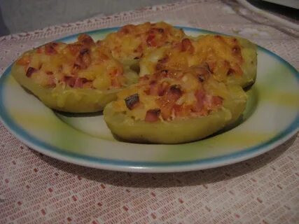 Картошка с колбасой и сыром