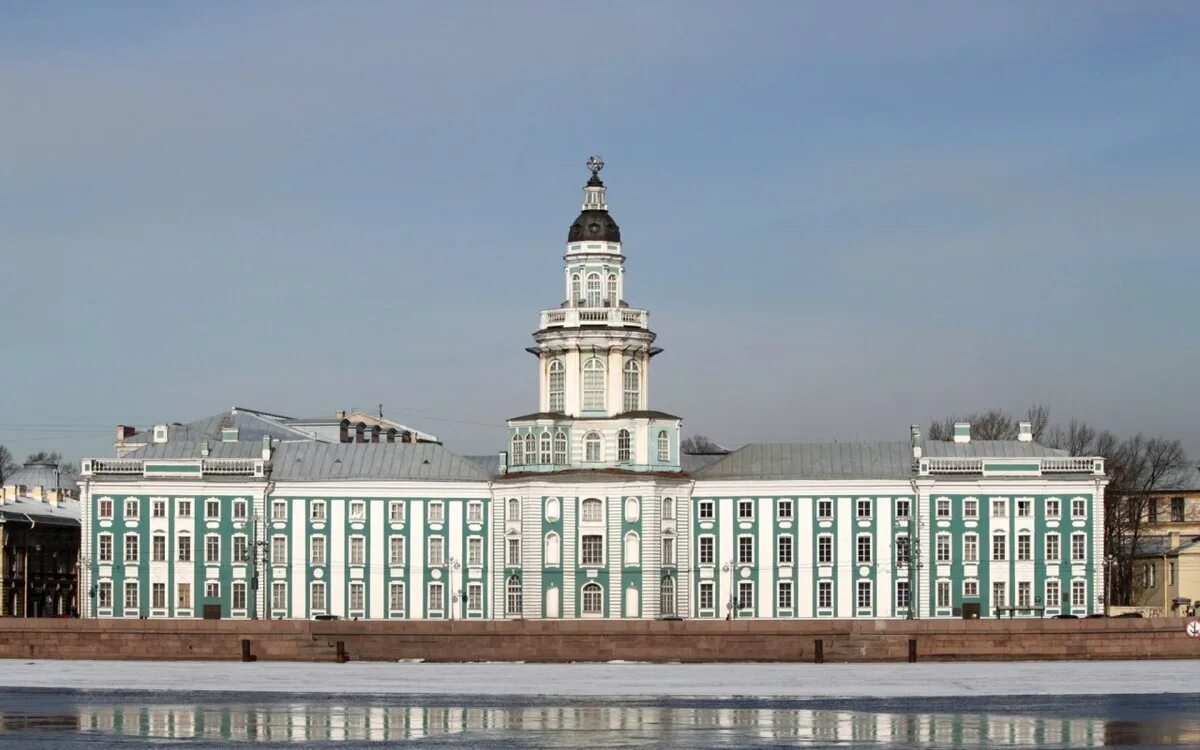 Музей кунсткамера в санкт-петербурге. Первый музей спб. Музей кунсткамера в санкт-петербурге. В петербурге. Музей кунсткамера в санкт-петербурге.