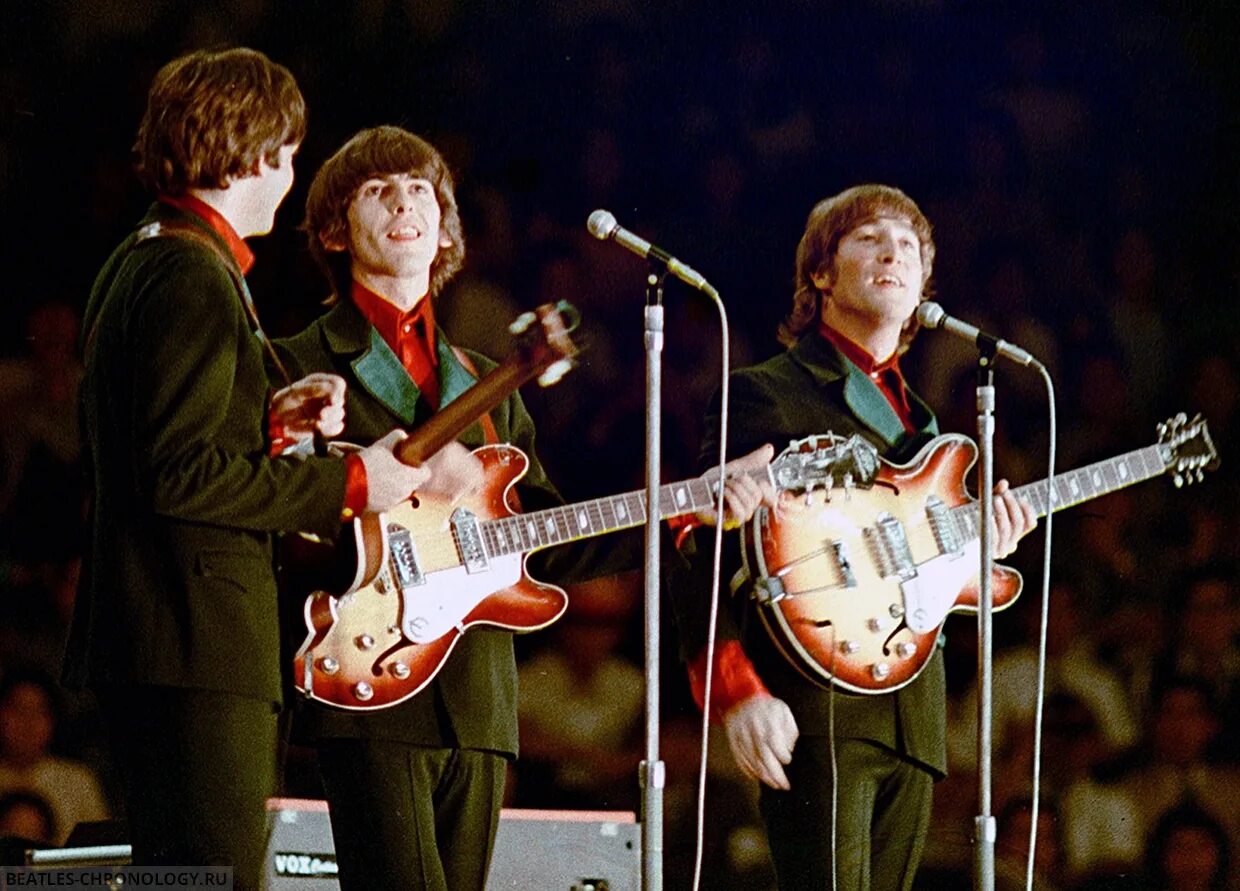 Фото группы битлз. The Beatles 1966. Группа the Beatles 60х. Битлз 1966 концерт. Beatles 1990.