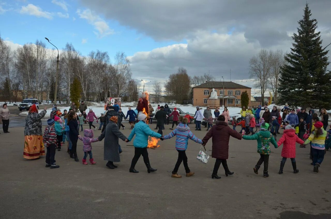 Масленица узловая 2024. Масленица Кохма 2023. Масленица в городе. Масленица Трубчевск. Масленица в городе Трубчевск.