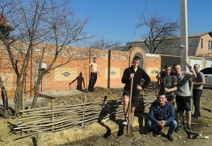 Реабилитация алкоголизма narko rus. Трудотерапия для алкоголиков. Трудотерапия наркозависимых. Реабилитационный центр для алкоголиков. Трудотерапия психических больных.