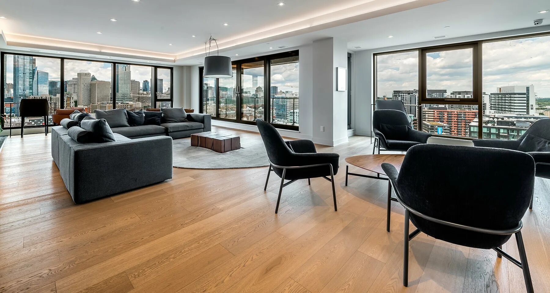 квартира в гостинице москва. недорогие апартаменты. без апартаментов. апартамент москва сити. квартира с панорамными окнами.