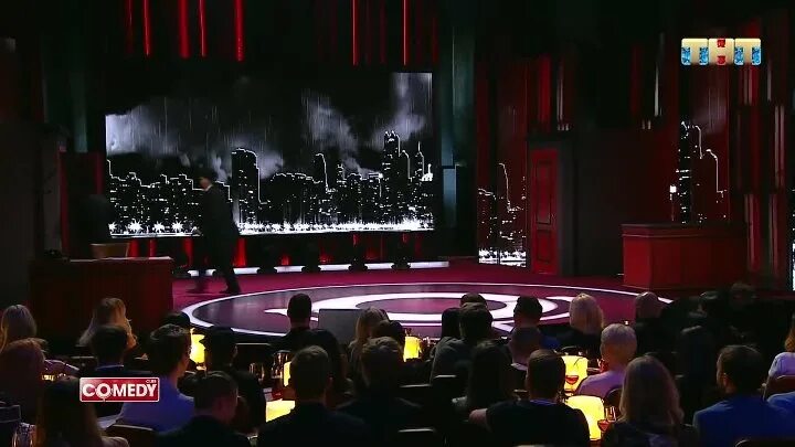 Стас ярушин камеди. Камеди клаб батрутдинов смирнов иванов. Марина кравец и карибидис. Камеди клаб 2021 батрутдинов. Марина кравец камеди клаб.