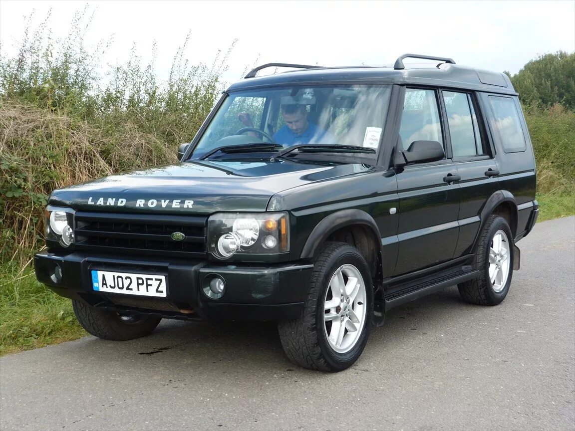 Купить ленд ровер дискавери дизель. Land Rover Discovery 2. Ленд Ровер Дискавери 2 2004. Land Rover Discovery 2 td5. Land Rover Discovery 3 Doors.