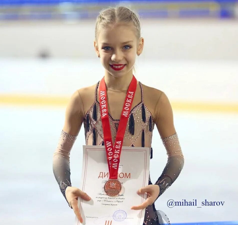 Фигурное катание. Лев лазарев фигурное катание фото. Фигурное катание первенство москвы младший возраст 2024. Катя старшова 2023 фигуристка. Фигурное катание первенство москвы младший возраст 2024.