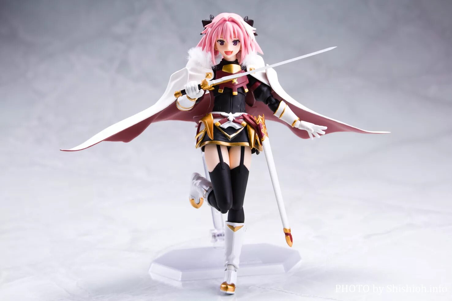 Страницы в figma. Figma 423. Astolfo figma. Фигма 3. Прототип фигма.