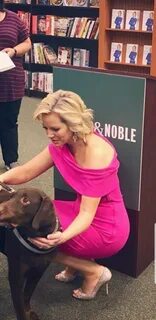 Slideshow shannon bream barefoot.