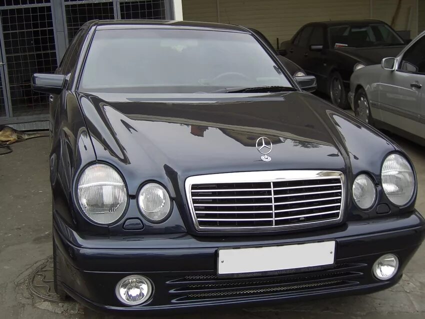 Мерин лупатый. Мерседес бенц лупатый. mercedes-benz w210 лупатый. мерседес 320 лупатый. лупатый 210.
