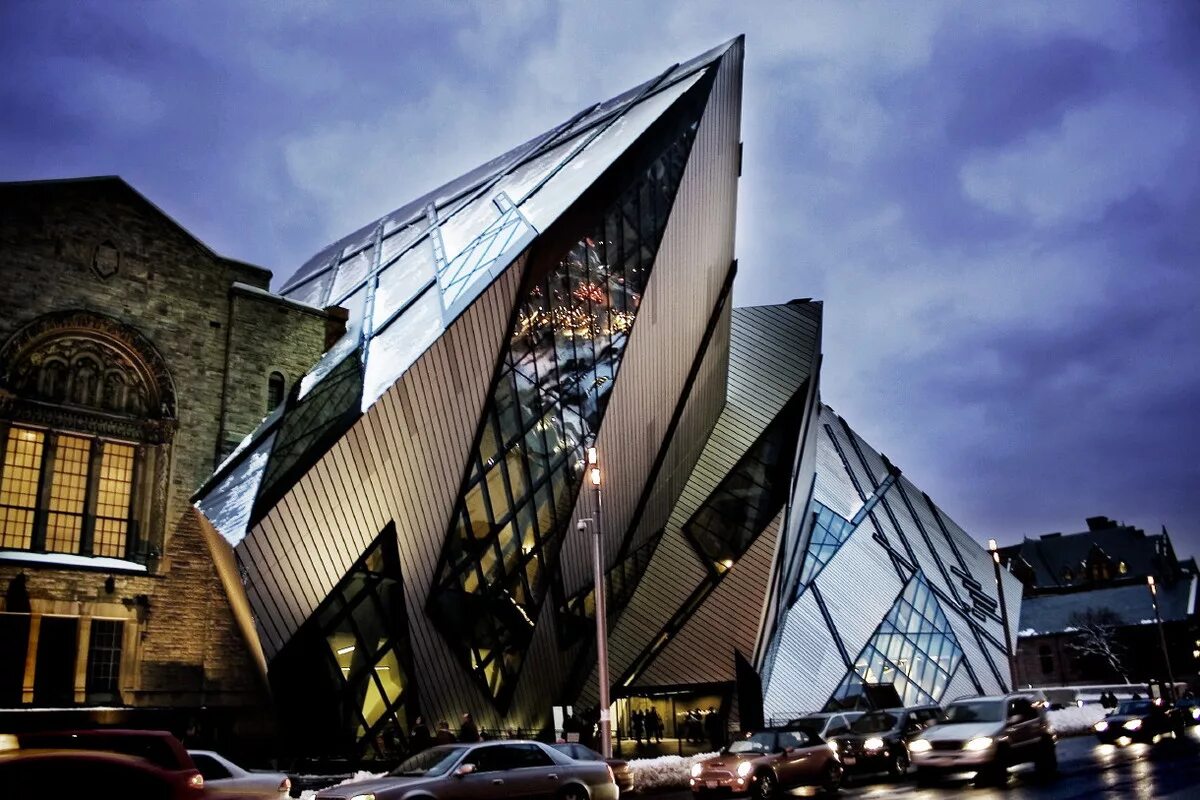 Архитектура начало 21 века. Королевский музей Онтарио. Королевский музей Онтарио Торонто Канада. Королевский музей Онтарио Даниэль Либескинд. Королевский музей Онтарио архитектура.