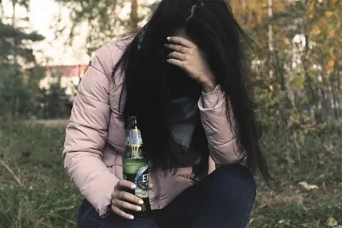 Девушка алкоголичка