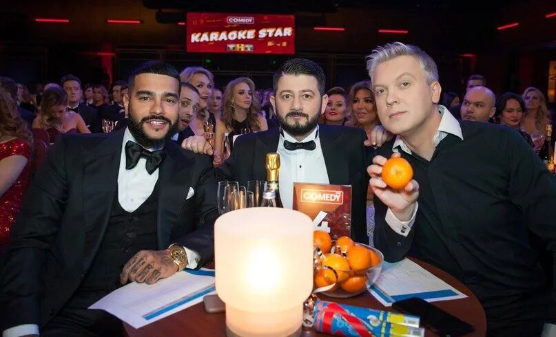 Камеди клаб karaoke star 2015. Новогодний камеди клаб 2014. Камеди клаб тнт 2011. Новогодний камеди клаб 2022 караоке стар. Comedy club karaoke star.