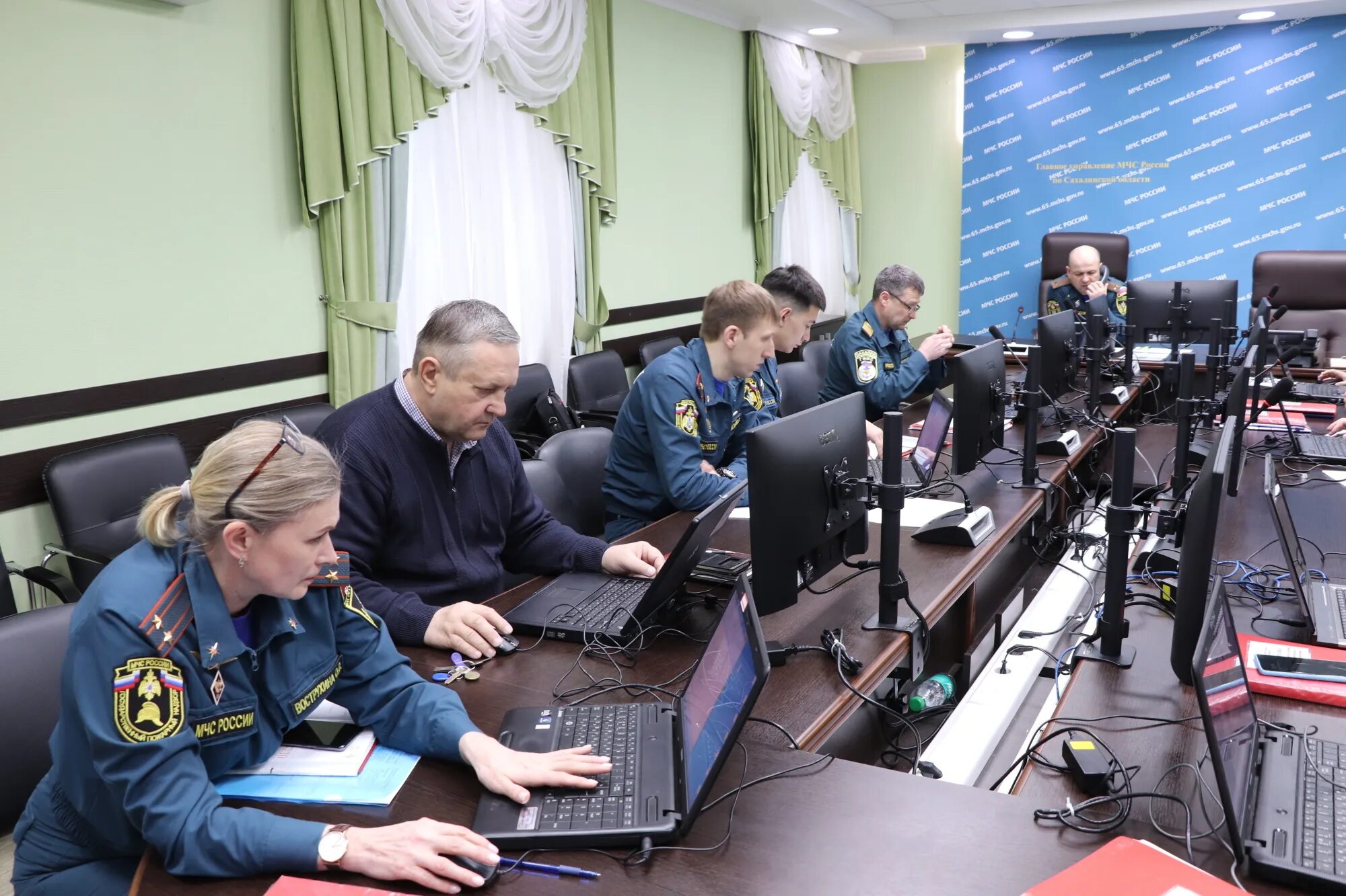 Оперативная информация гу мчс по орловской. Гу мчс по сахалинской области. начальник цукс сахалинской области. цукс гу мчс россии по магаданской области.