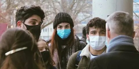 Как есть в 2 масках