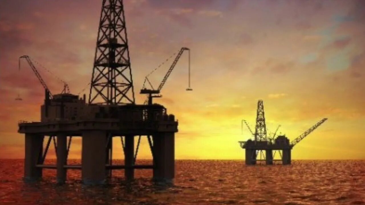Oil rig перевод. Как называется по середине моря кран. Полярная звезда буровая платформа. Oil rig newfoundland. Offshore oil rig.
