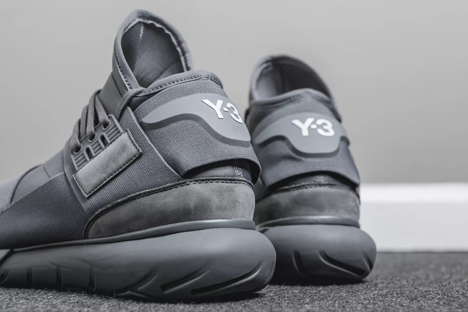 Y-3 adidas Yohji Yamamoto. Adidas y-3 Qasa High. Адидас y-3 Qasa. Adidas y3 Yamamoto кроссовки.