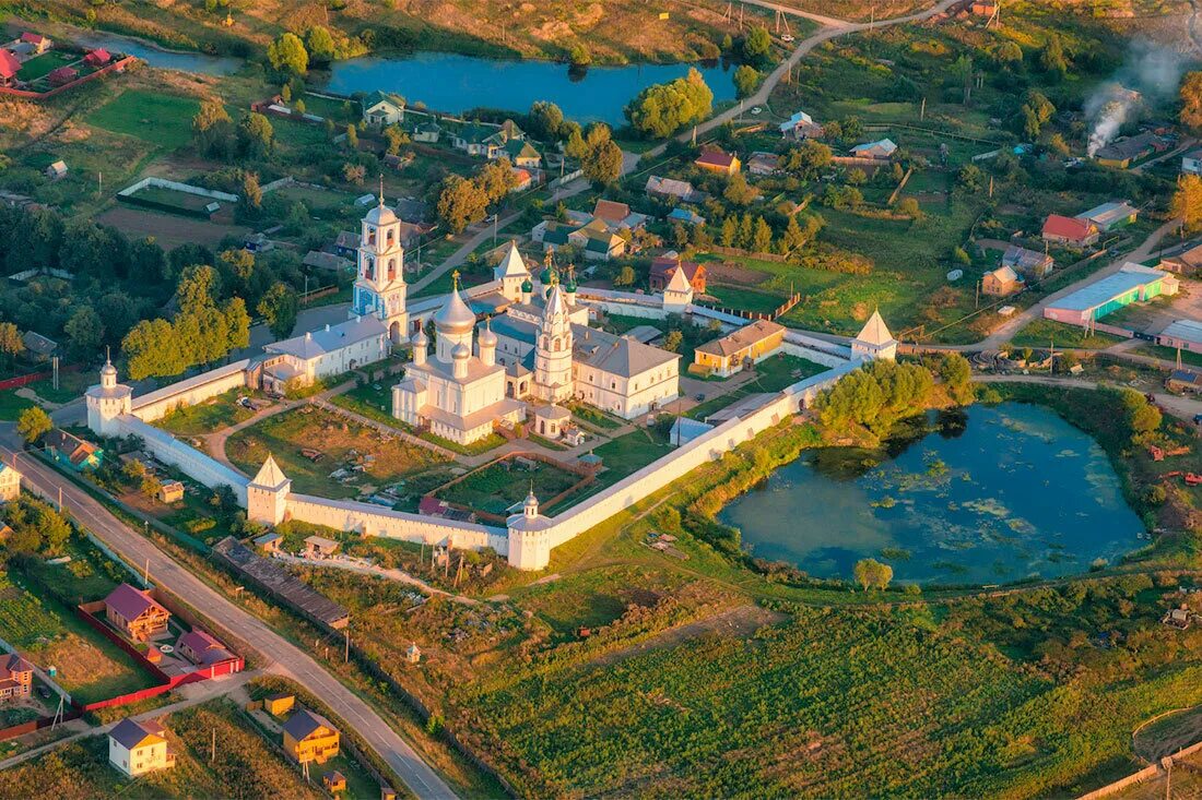 Город переславль залесский. Переславль-Залесский Переславский Кремль. Переславль-Залесский золотое кольцо. Переславль-Залесский с высоты птичьего полета. Кремль Переславля-Залесского Переславль - Залесский..