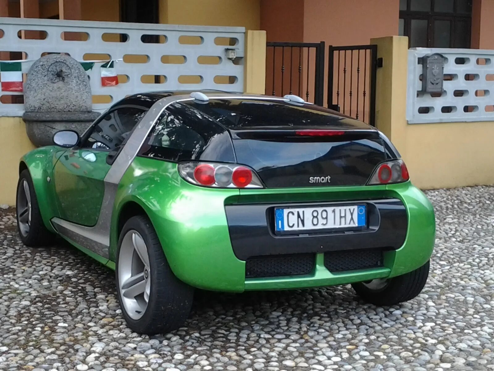 Smart spor. Smart Roadster Coupe. Mercedes Smart Roadster. Smart Roadster купе. Smart Roadster кабриолет.