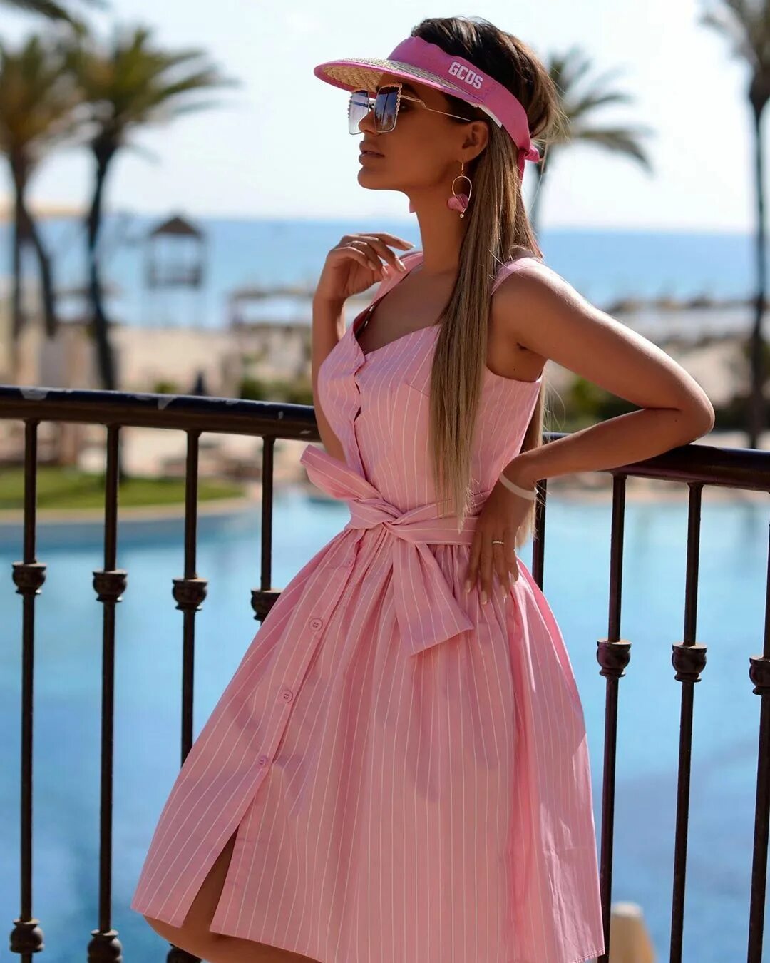Розовое летнее платье. Сарафан летний. Шикарное розовое платье. Стильное розовое платье. Платье на лето.