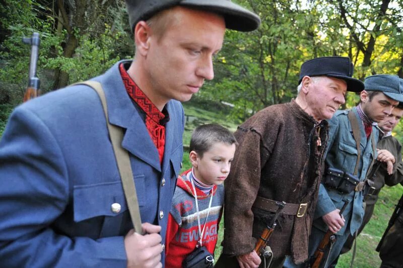 Бойцы оун-упа. Отряд смерш нквд. Нквд репрессии 1937. Украинское нквд. Офицер нквд смерш.