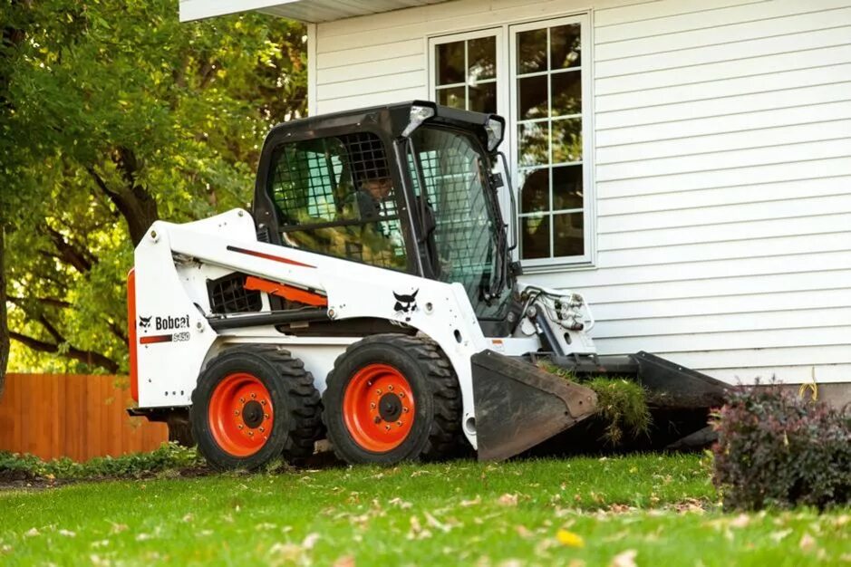 Bobcat новый. Мини-погрузчик Bobcat s450. Бобкэт 450. Мини-погрузчик Bobcat 450. Мини-погрузчик Bobcat s70.