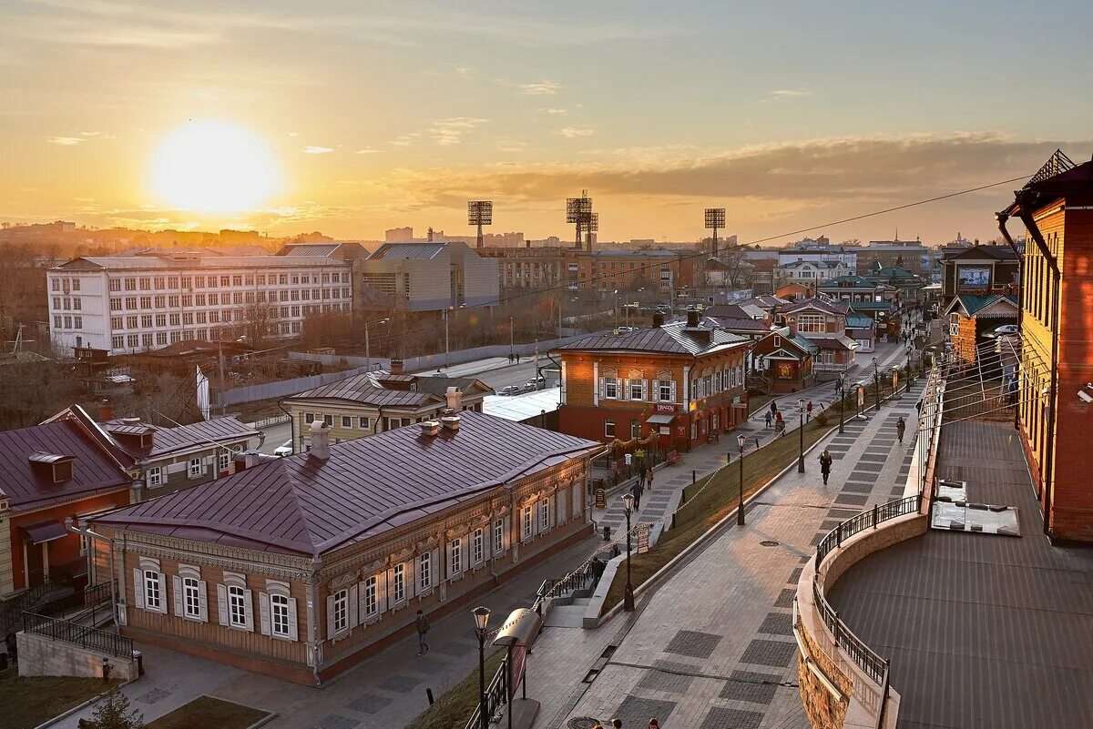 Понедельник в городе иркутске. Солнечный Иркутск. 130 Квартал Иркутск. Город Иркутск сейчас. Рассвет Иркутск.