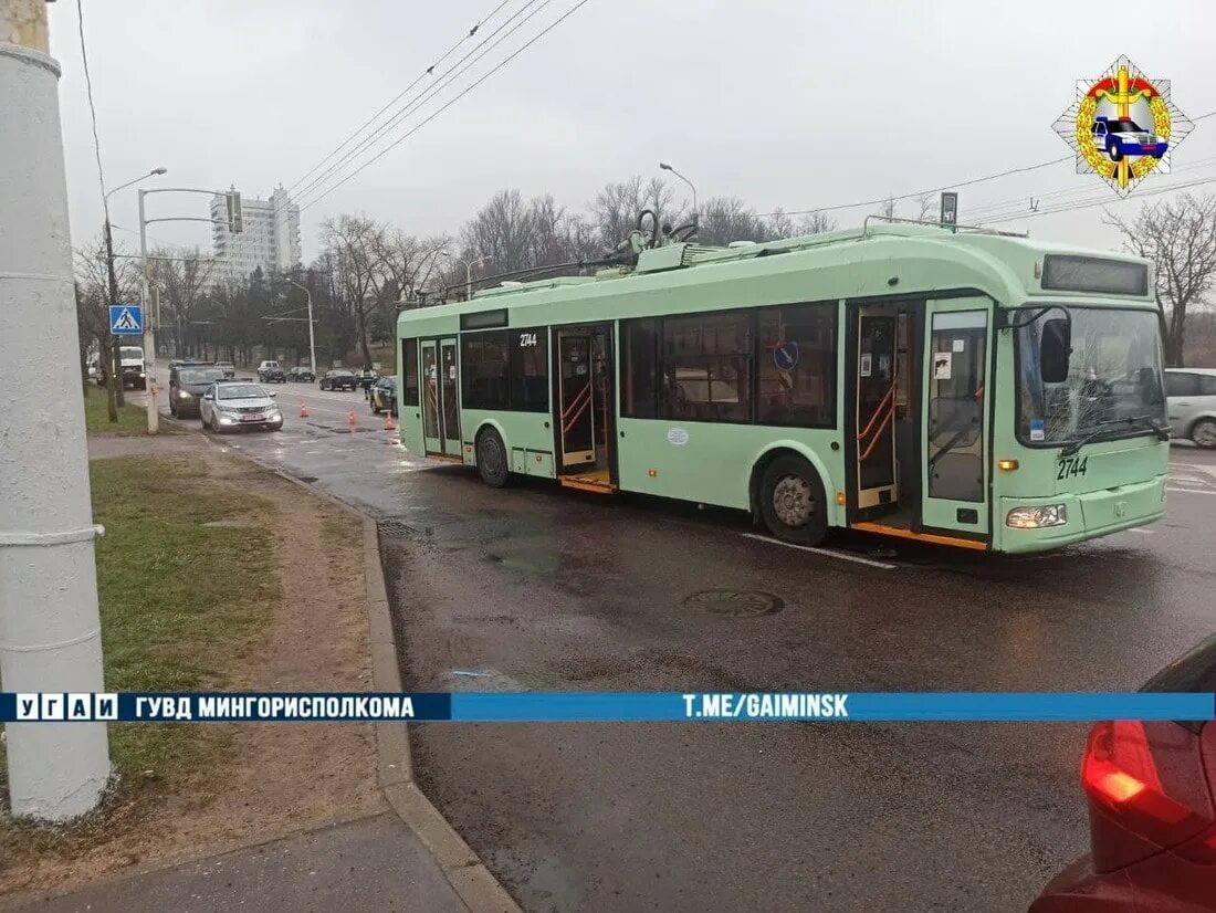 Авария на Казинца сегодня. Авария в Минске в зеленом Луге 2022 осень несовершеннолетних.