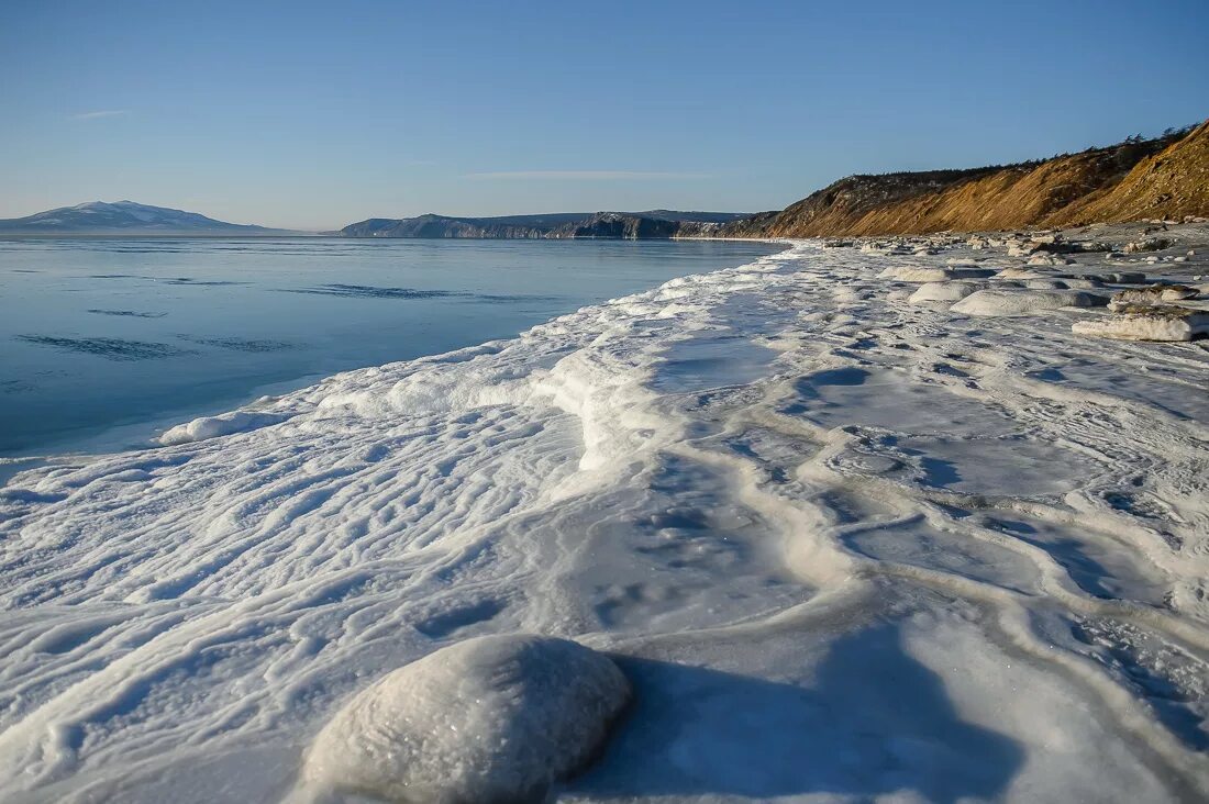 Охотское море Охотск. Охотское море зима. Припай Охотского моря. Юго-Восточное побережье Охотского моря.