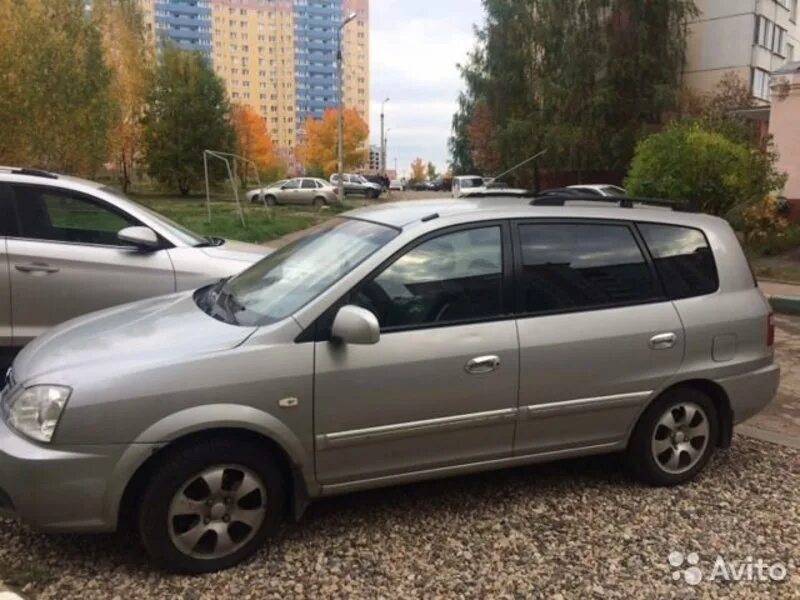 Нужно 250000 рублей. Kia Carens 1.6 МТ, 2005. Машины до 250000 рублей. Автомобиль за 250000 рублей. Хэтчбеки до 250000 рублей.