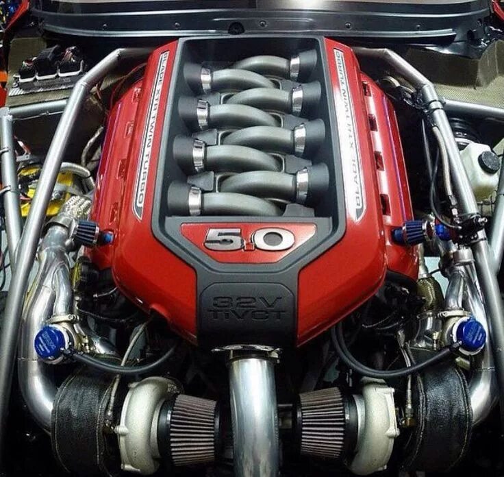 Звук двигателя форд. Ford Mustang мотор. Мотор Мустанга 5.0. Ford Mustang Coyote 5.0. Форд Мустанг v6 мотор.