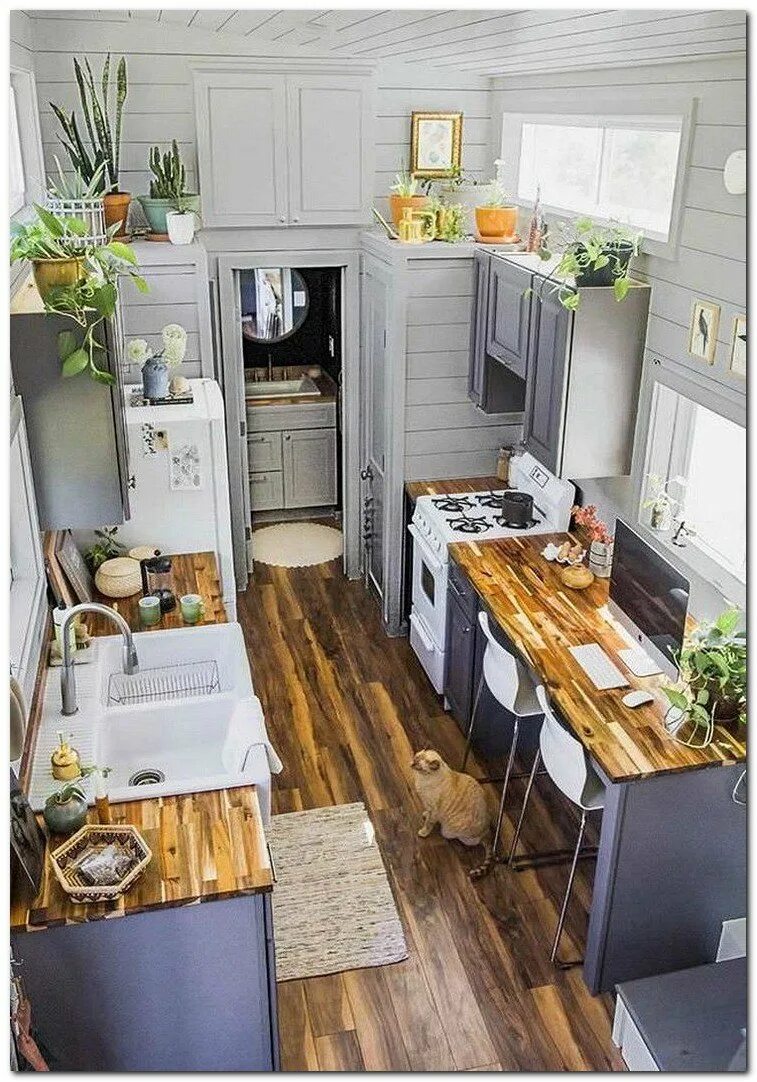 Our house a kitchen. Тини Хаус. Тини Хаус 30 кв. Tiny House интерьер. Обустройство дачного домика.