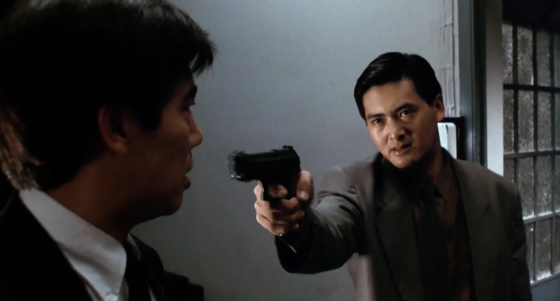 Чоу юнь фат наемный убийца. Наемный убийца джон ву. Наемный убийца джон ву. Чоу юнь-фат киллер. Наемный убийца джон ву.