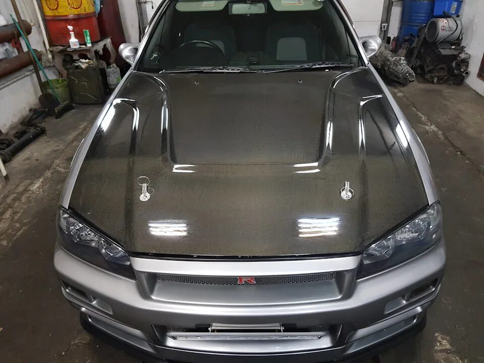Капот скайлайн. Голубой капот. Капот skyline r34. Nissan skyline r34 форсаж капот. Nissan skyline r34 капот.